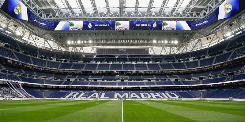 Santiago Bernabéu Stadium: Secrets Behind a Football Icon